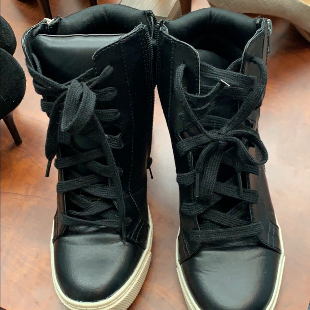 AAH hightops